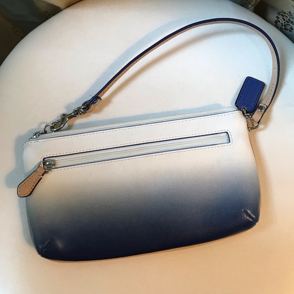 🤍Coach Blue Ombré Wristlet💙 - Picture 4 of 5